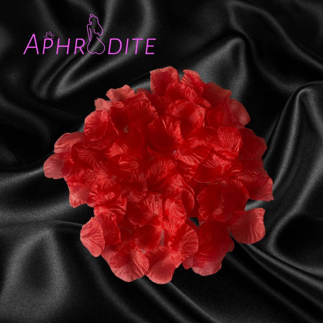 Decorative Artificial Rose Petals
